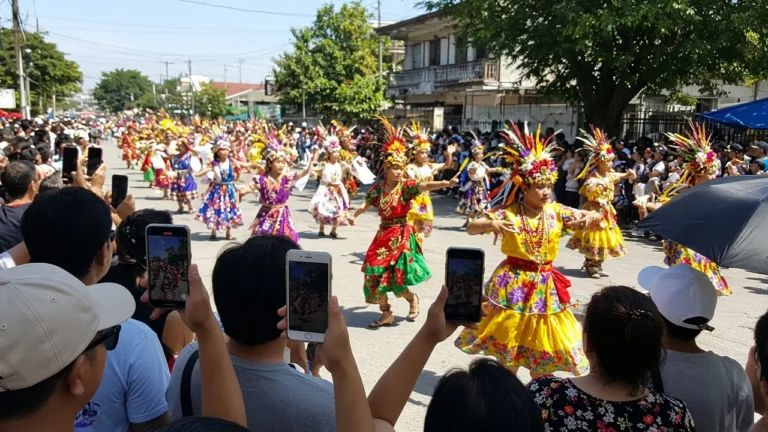 Must-visit Philippines festivals crowd photograph